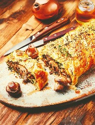 PITA SA PEČURKAMA ZA LENJE DOMAĆICE Pravi se maltene sama, a rastura ukusom